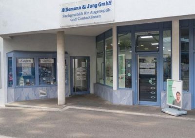 Außenansicht der Filiale Hillemann + Jung Optik GmbH
